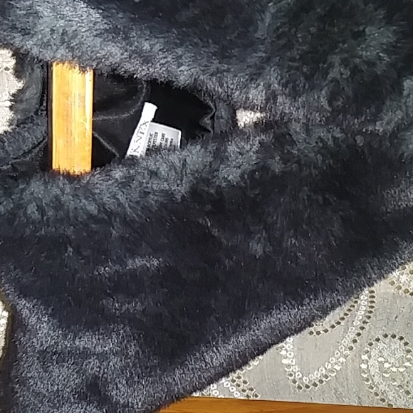 Casual Corner Annex faux black fur shoulder wrap shawl stole w/satin ribbon tie - Picture 3 of 4